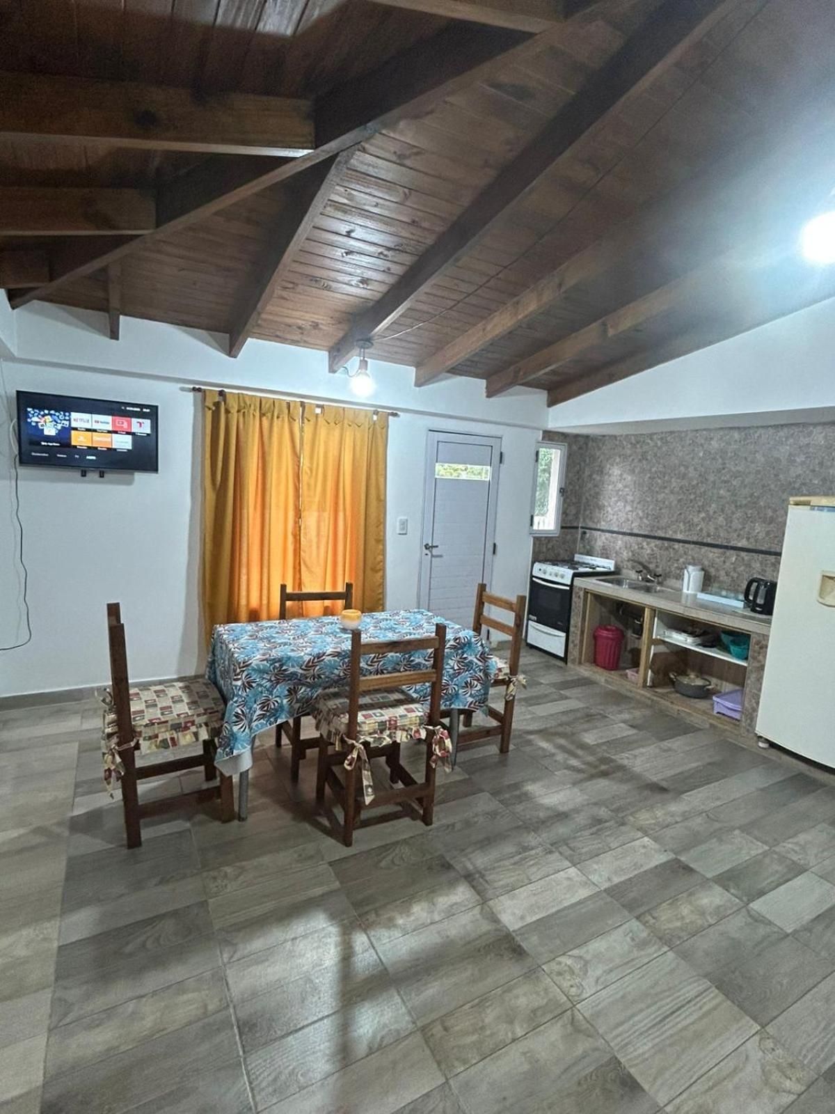 Felix U Camet Duplex Barrio Felix Camet